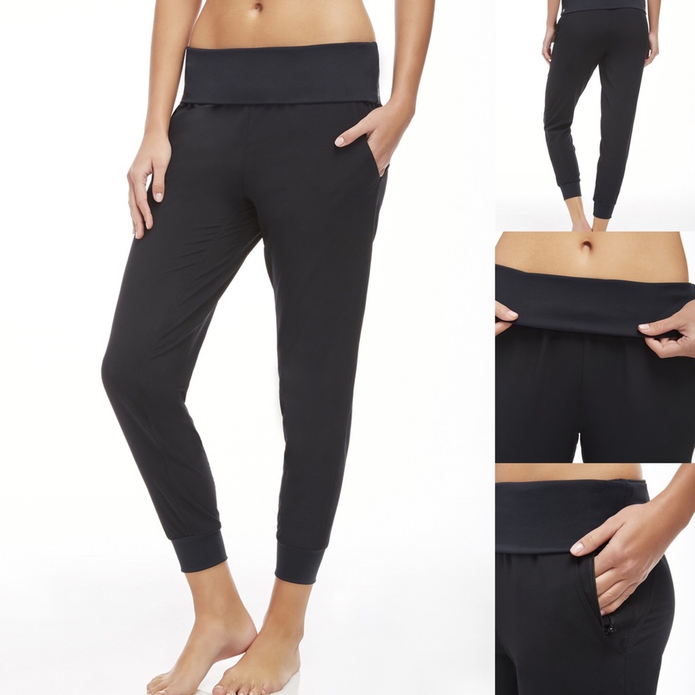 Like new Fabletics Labaree Jogger